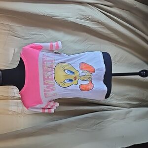 Looney tunes shirt size medium